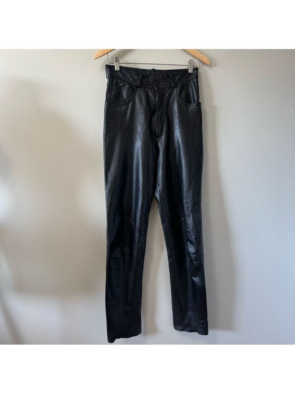 Danier Black Leather Straight-Leg lined Pants with Green Label size 6